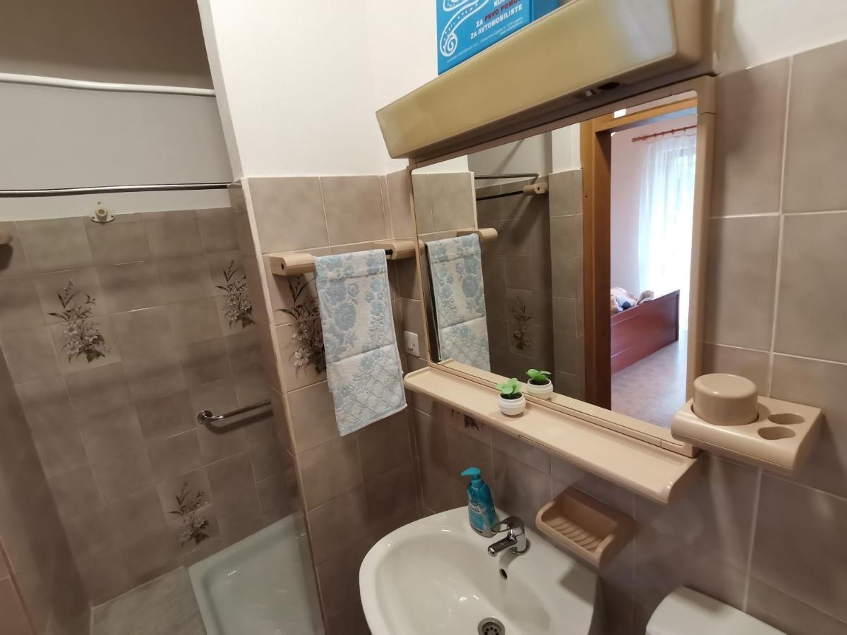 Apartment Studio Zvonka Zambratija  Luaran gambar
